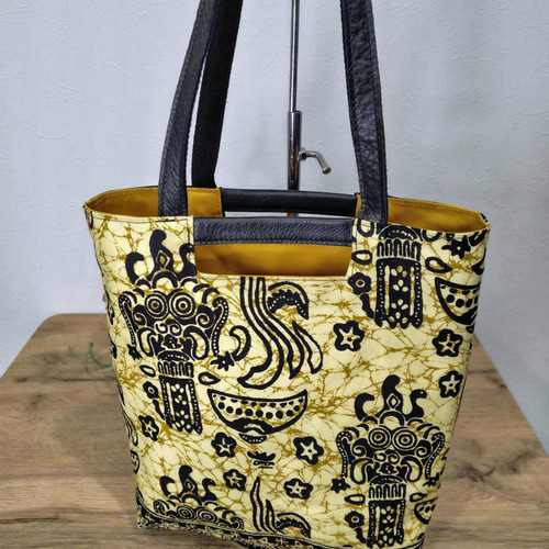 藤井風さん着用 インドネシアバティックスペイン/A4ショルダートート