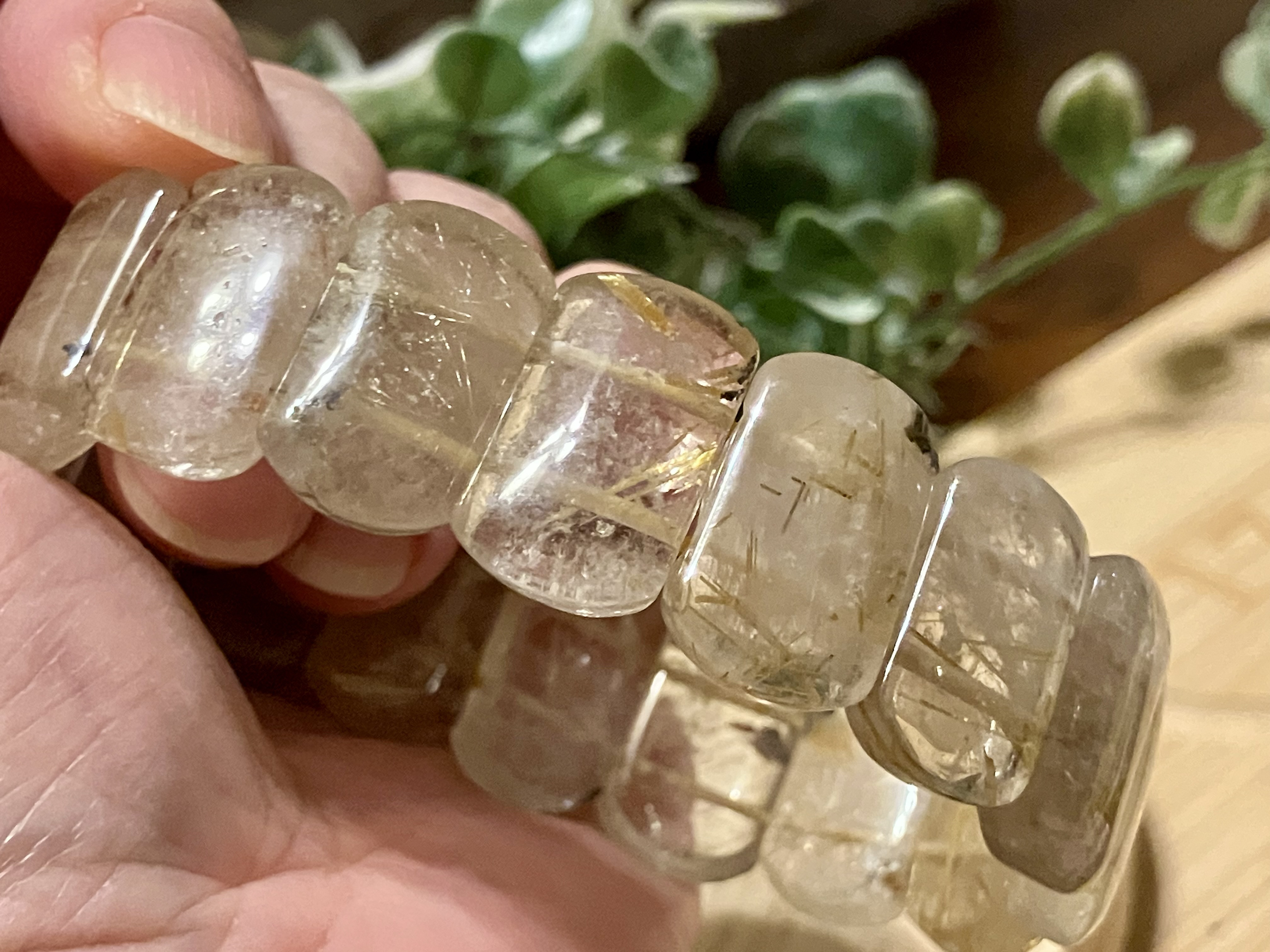 透明感！ゴールドルチルバングル♡キレイです！タイチンも見えます♡仕事上昇や活力､財の巡りを良くしたい方に♡
