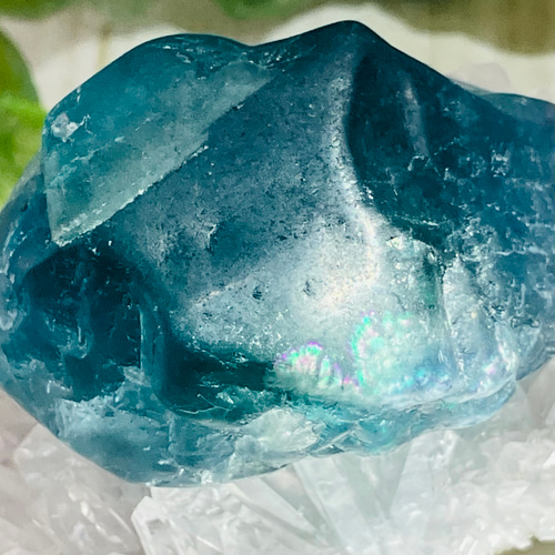 フローライト　原石　巨大結晶　美しいスカイブルー　アクアマリンカラー　虹　蛍石 フローライト 原石 巨大結晶 美しいスカイブルー アクアマリンカラー