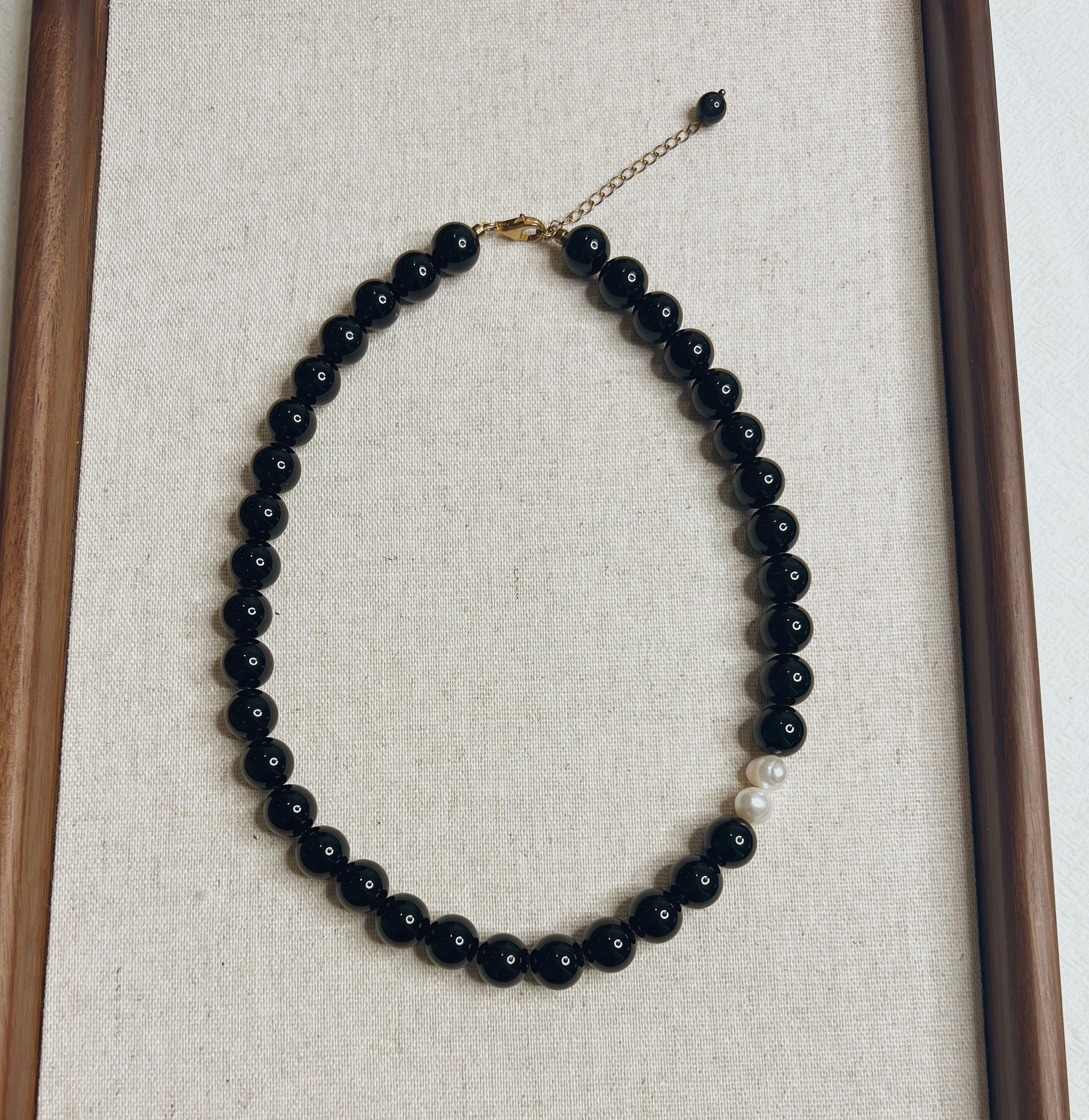 Luz オブシディアン ネックレス｜10mm天然石×淡水パール｜K18ゴールド + シルバー925｜北欧ミニマル