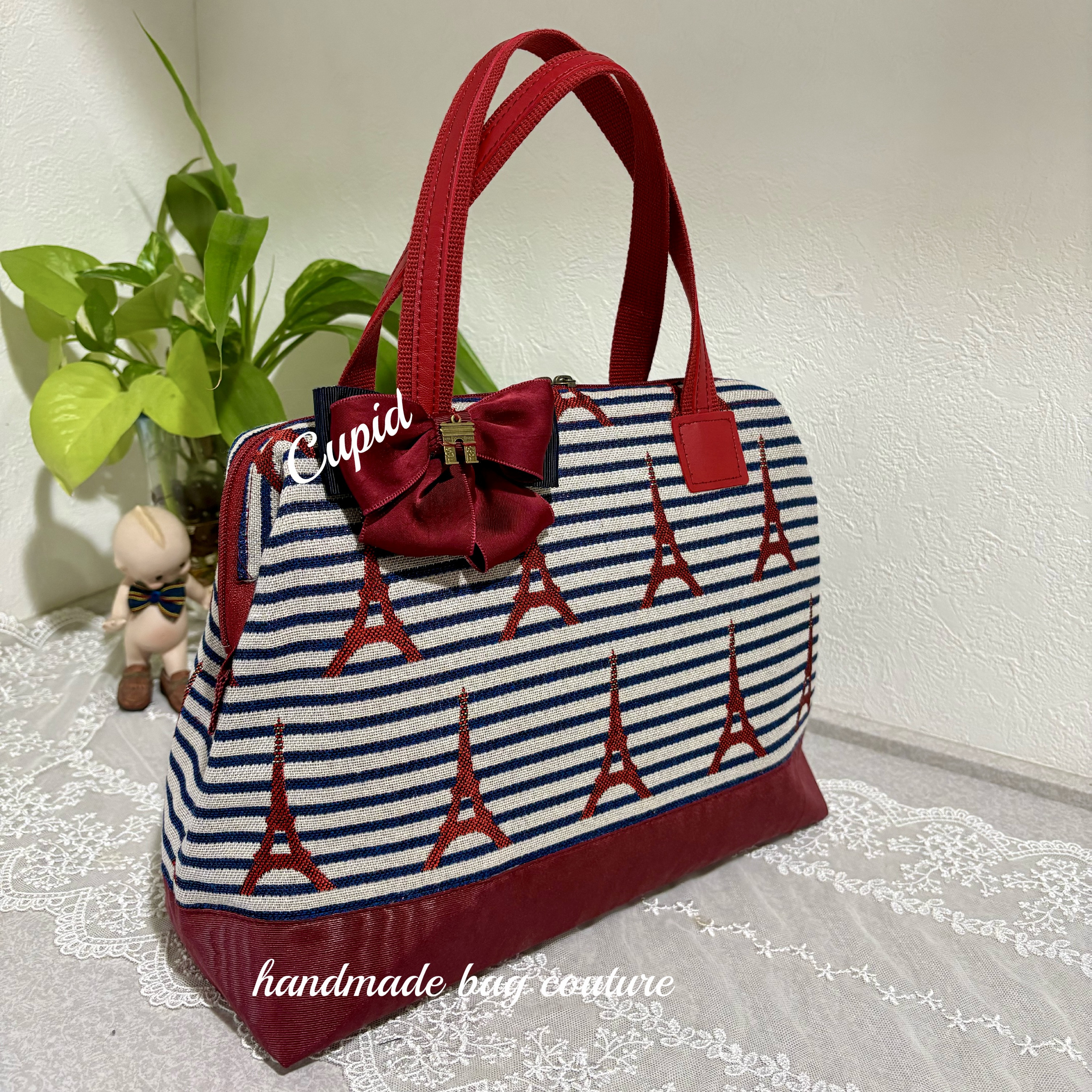 フランス輸入ジャガード織り（ボーダー・エッフェル塔）切り替えカパっと開閉軽量2wayボストンバッグ（リボンコサージュ付）