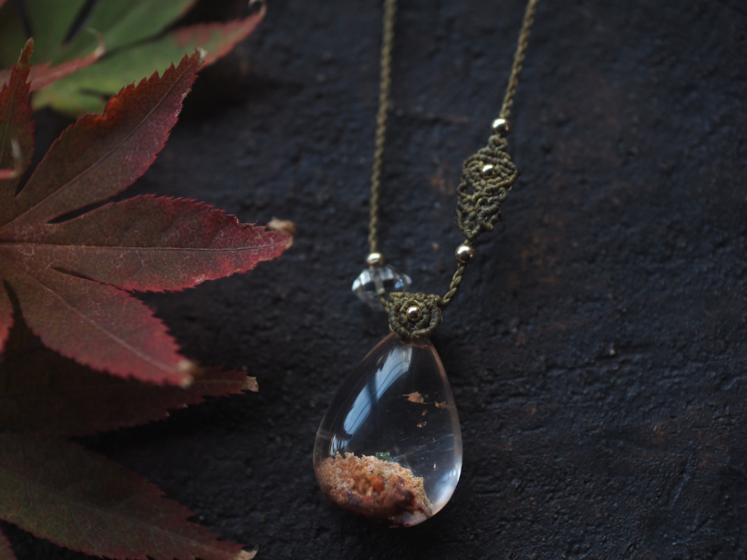 garden quartz macrame necklace (tatsutahime)