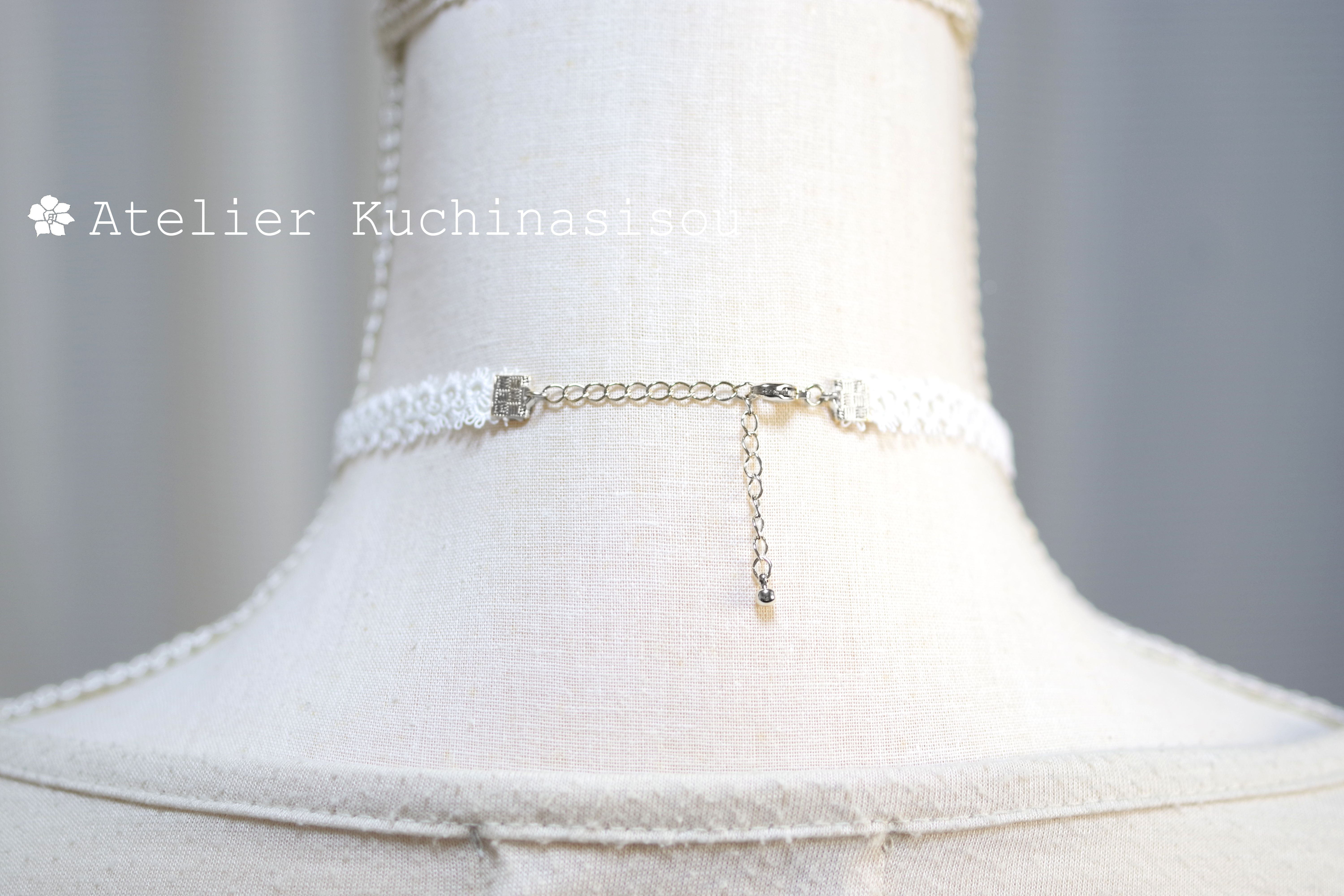 【受注製作】レジンアート　長方形モチーフとタティングレースとサテンリボンのチョーカー〈深夜の旅〉