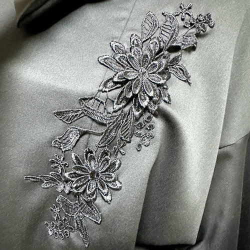 振袖 着物リメイク ドレス 和柄 ワンピース 黒×大輪牡丹や花 シンプル