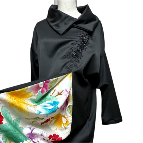 振袖 着物リメイク ドレス 和柄 ワンピース 黒×大輪牡丹や花 シンプル