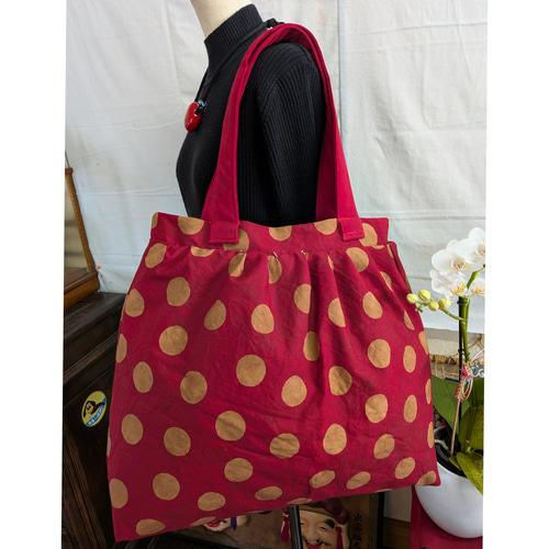 柿渋染めドット柄トートバッグ ドット柄(木綿)の柿渋染め大きめトートバッグ ハンドメイド トート