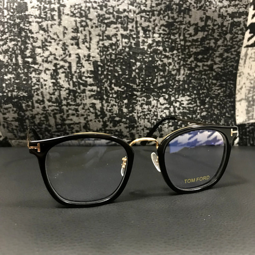 TOM FORD メガネ 送料無料】トムフォード TOM FORD TF5568-K Black メガネフレーム 新品