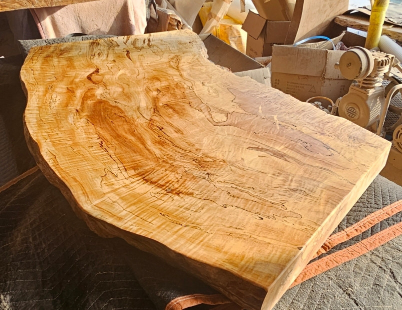 最終値下げ　栃　ダイニング　テーブル　最高級　杢　座卓　リビング　カウンター