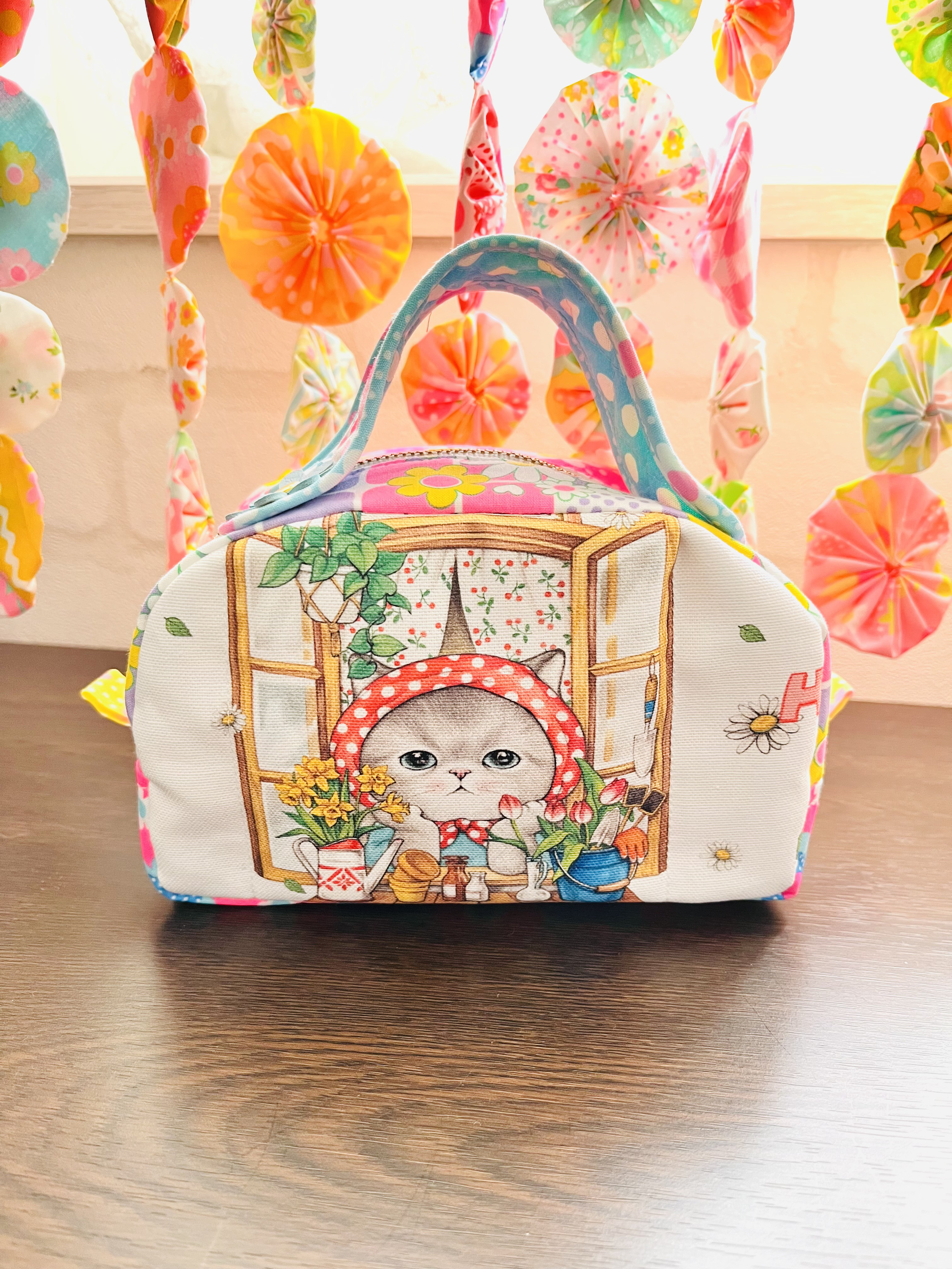 フォーシーズン　窓辺のねこのミニボストンバッグ