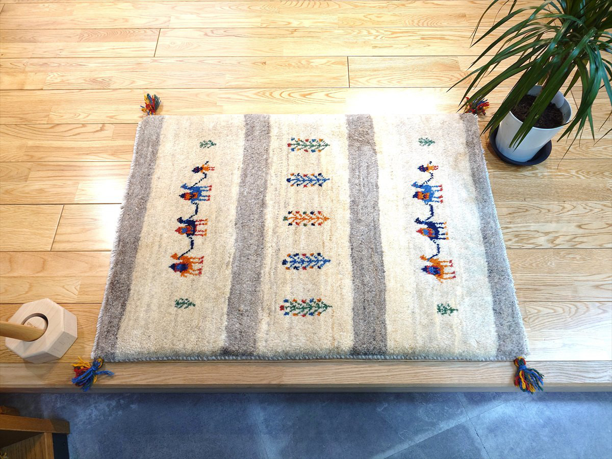 ペルシャ ギャッベ　玄関マット　ラグ　94x67cm　ベージュ　グレー　ラクダ　生命の木　RJ14228