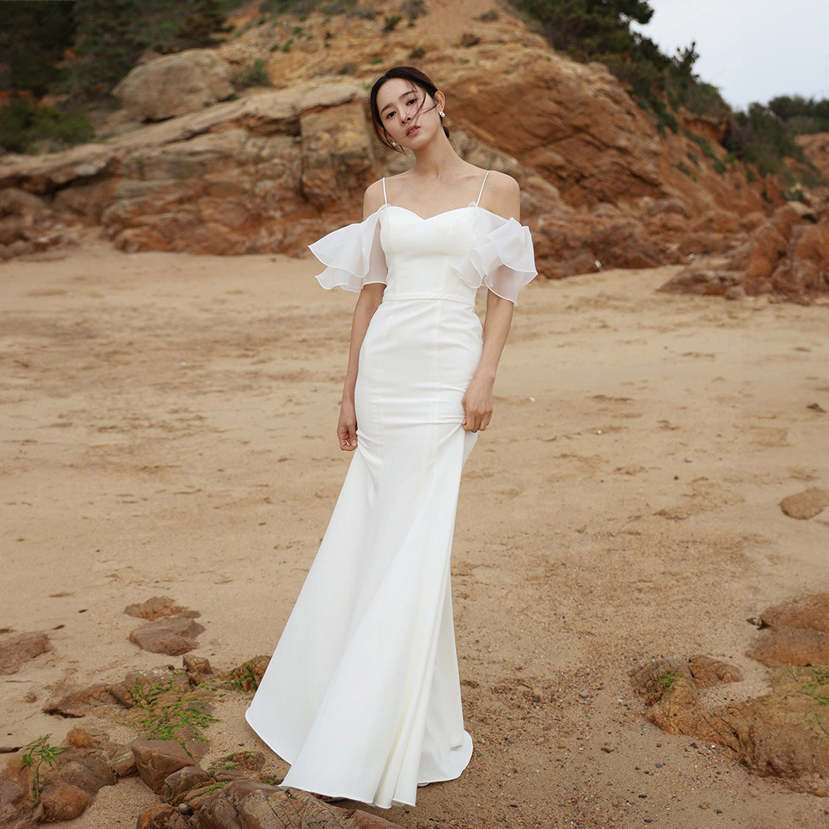 高級感 白 黒 オフショルダー スリム マーメイドドレス シンプル 韓国風 花嫁 披露宴 二次会 前撮り HL1425