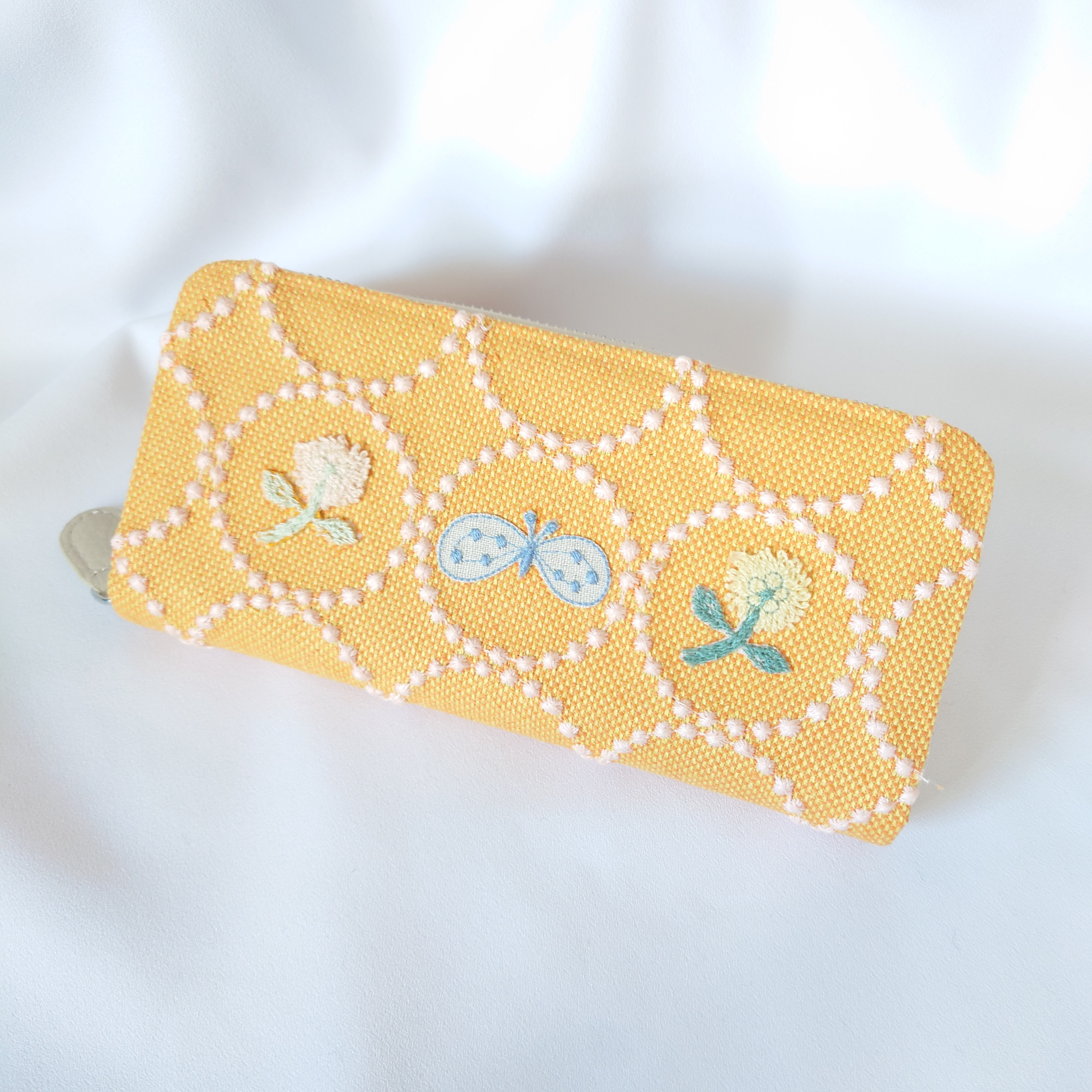 【受注製作】刺繍３つ・タンバリン オレンジ×ピンク 本革長財布 ミナペルホネン