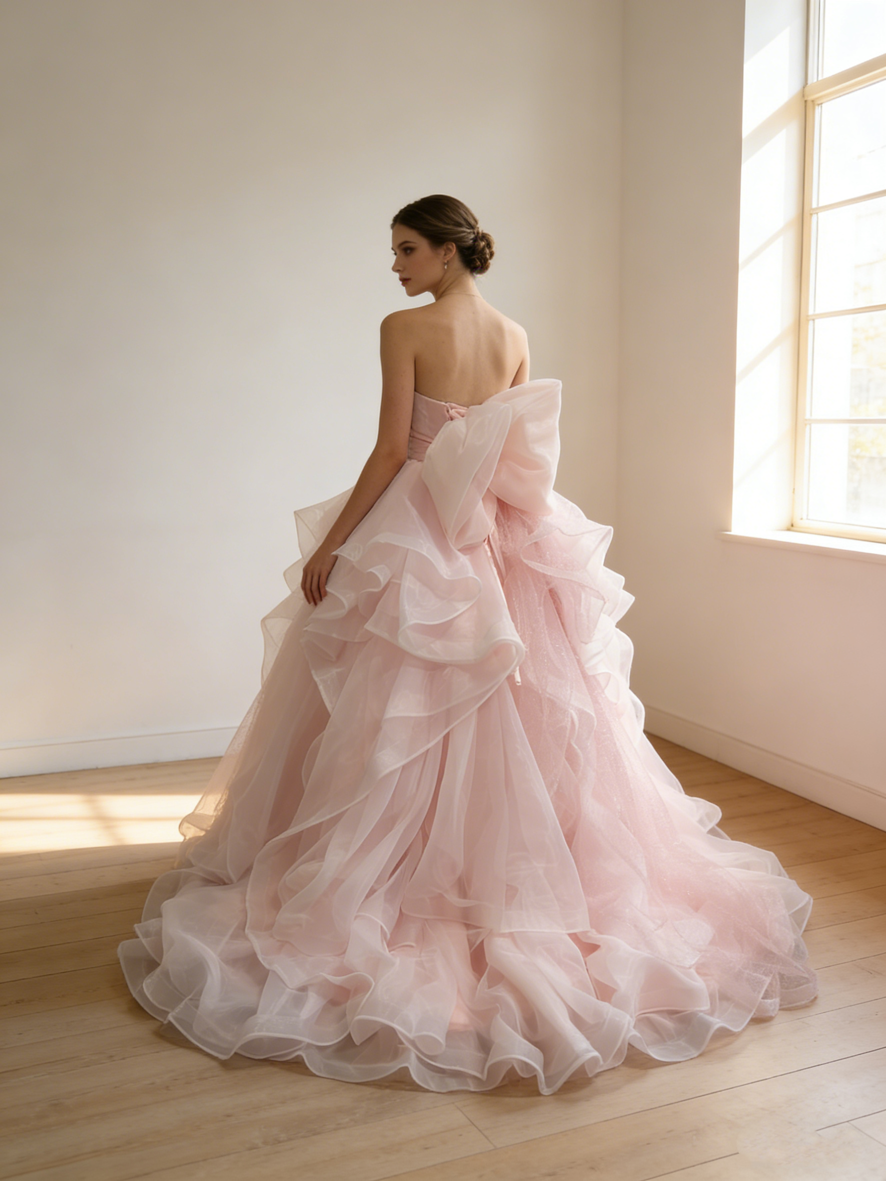 送料無料！カラードレス ピンク ベアトップ ラッフルフリル ふっくら柔らかなバックリボン プリンセスライン フレアスカー