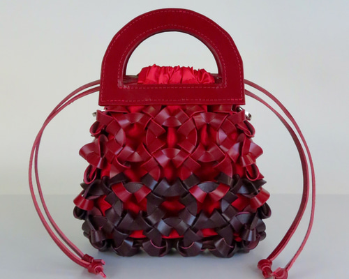 情熱の赤×ワインレッド｜編み込みレザーハンドバッグ｜一点もの