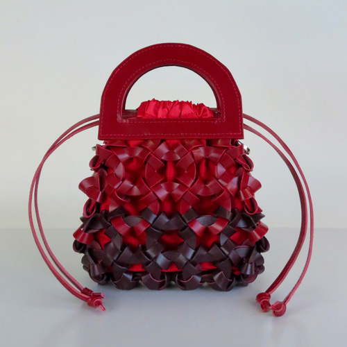 情熱の赤×ワインレッド｜編み込みレザーハンドバッグ｜一点もの