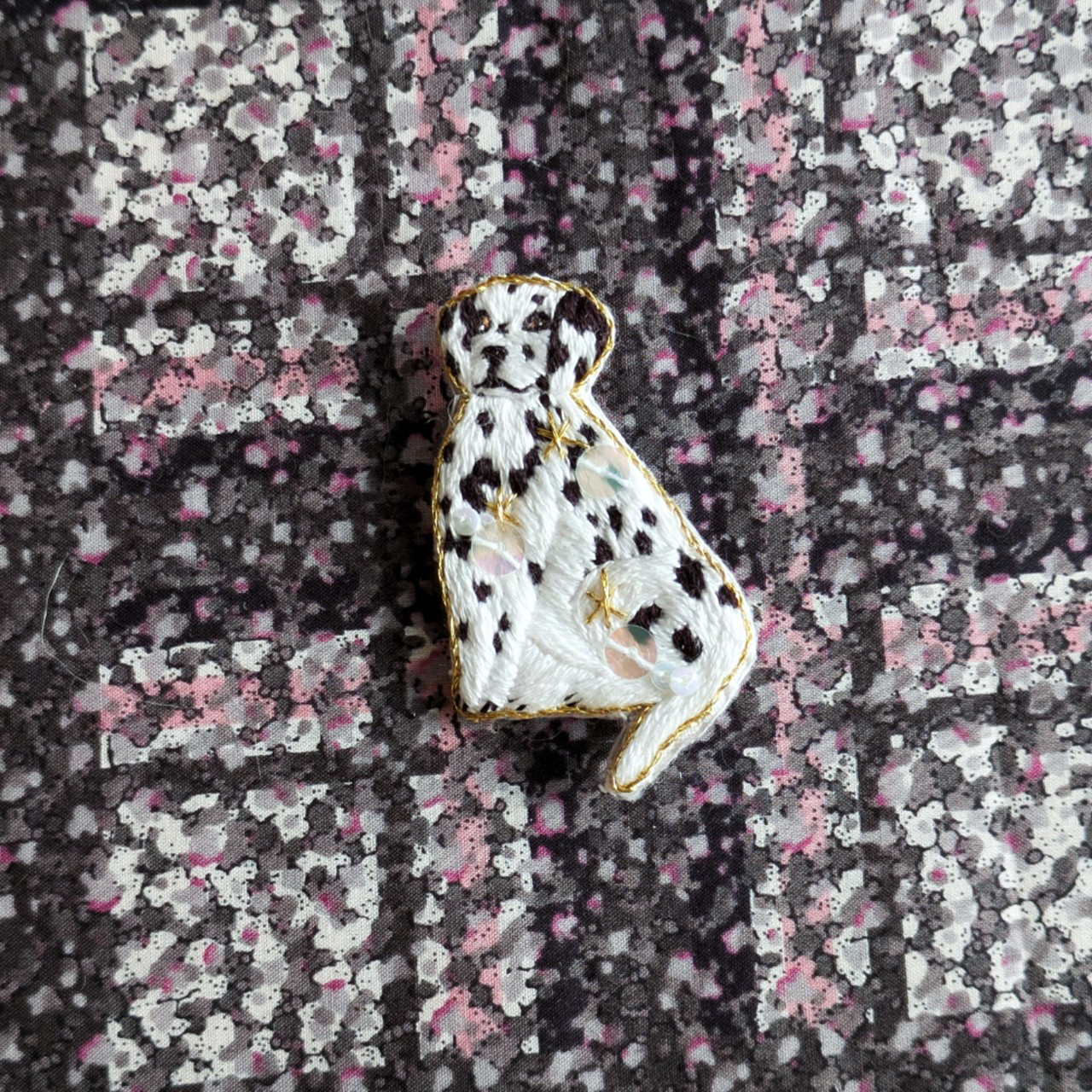 刺繍ブローチ　ダルメシアン　犬