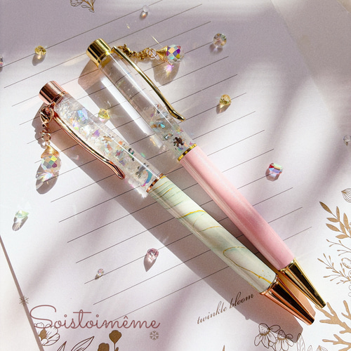 受注制作】スノードームボールペン ☆替え芯無料 ☆蓄光パーツ入り