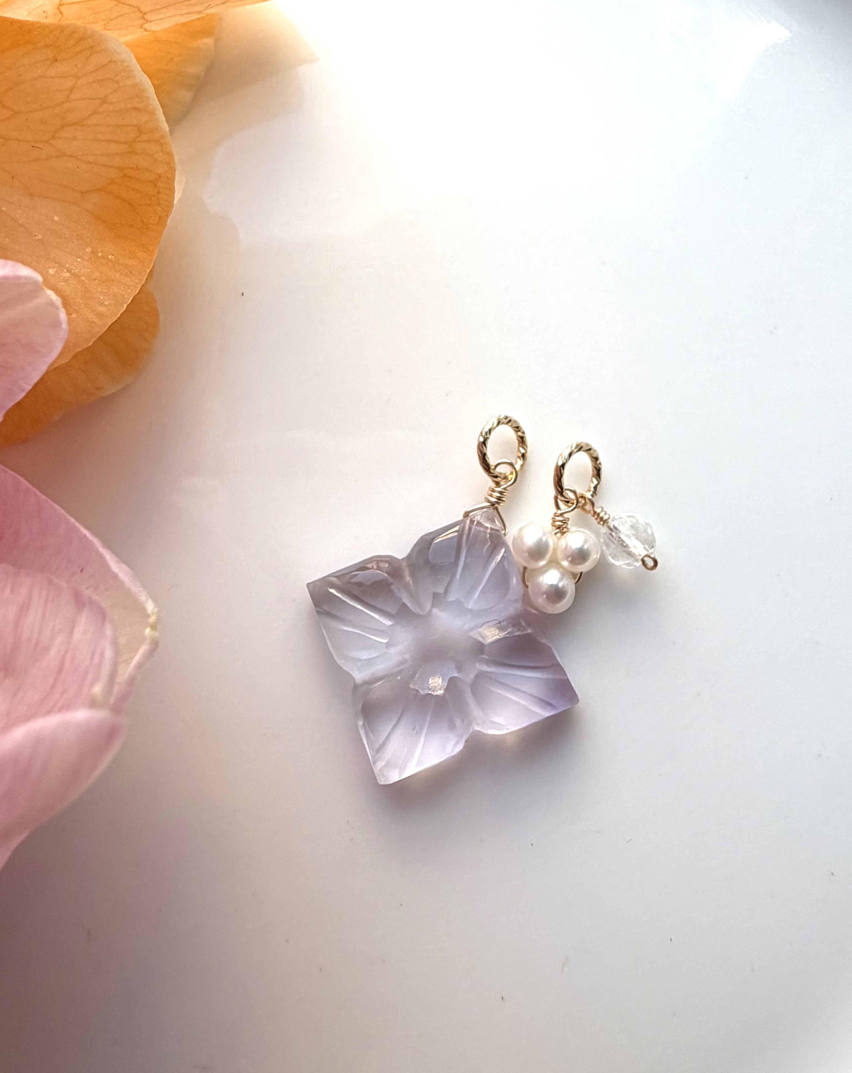 【選べる天然石】14KGF カランコエカット ラベンダーアメジスト 淡水パール×水晶 ネックレスチャーム2点セット