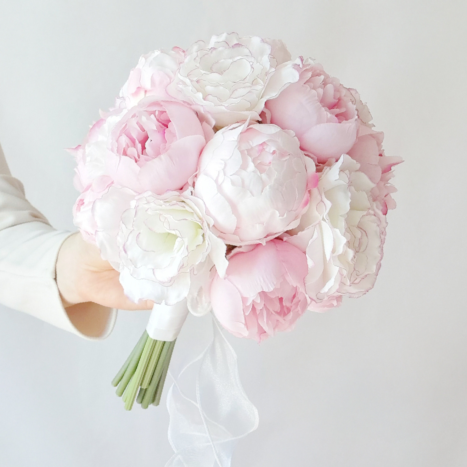 New❀ピンクピオニーとトルコギキョウのウェディングブーケ&ブートニア❀アーティフィシャルフラワー❀ラウンドブーケ❀