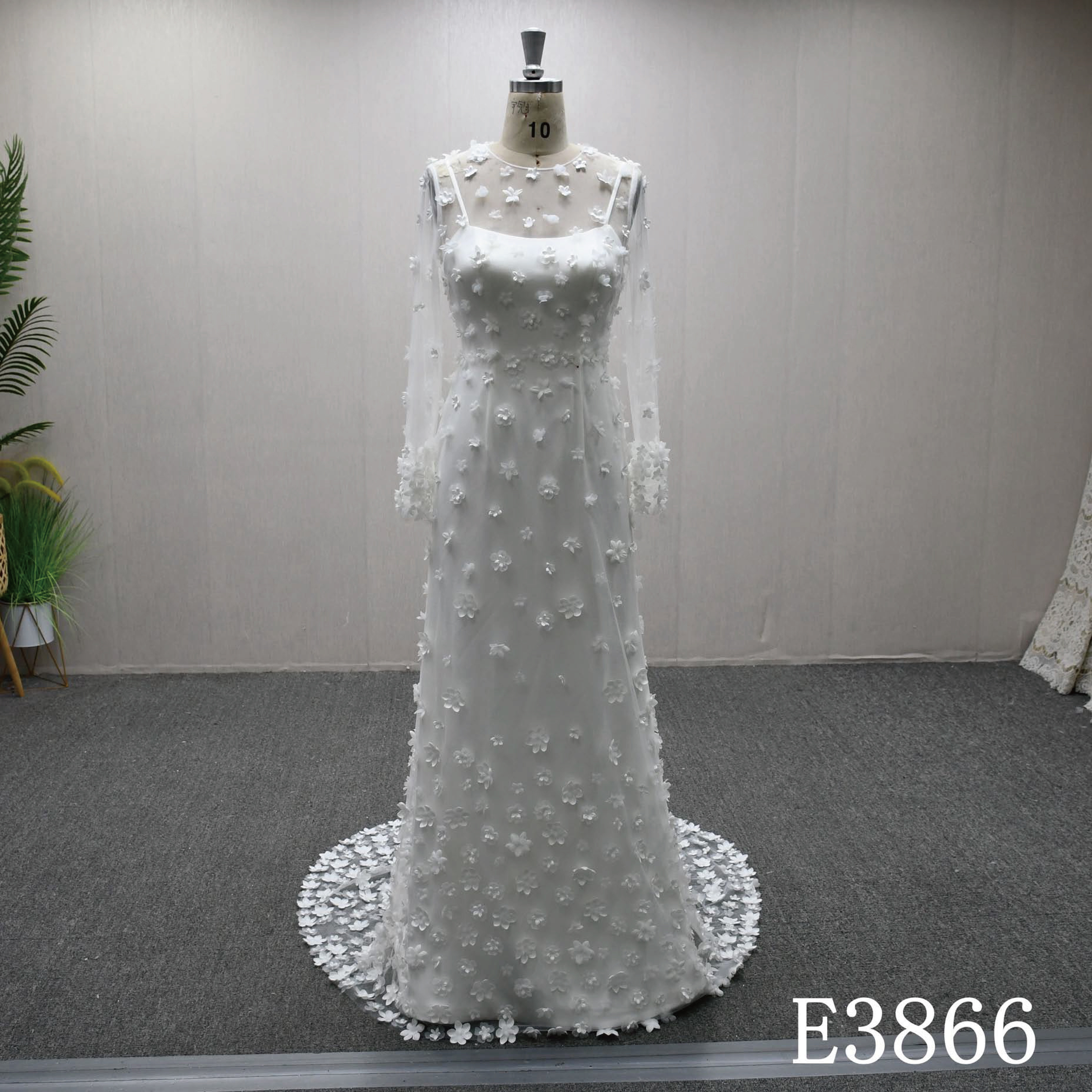 素材感を際立つ　花レース　イリュージョンネック　ワンピース　背中空き　くるみボタン　ホワイト　音楽会パーティー前撮り披露