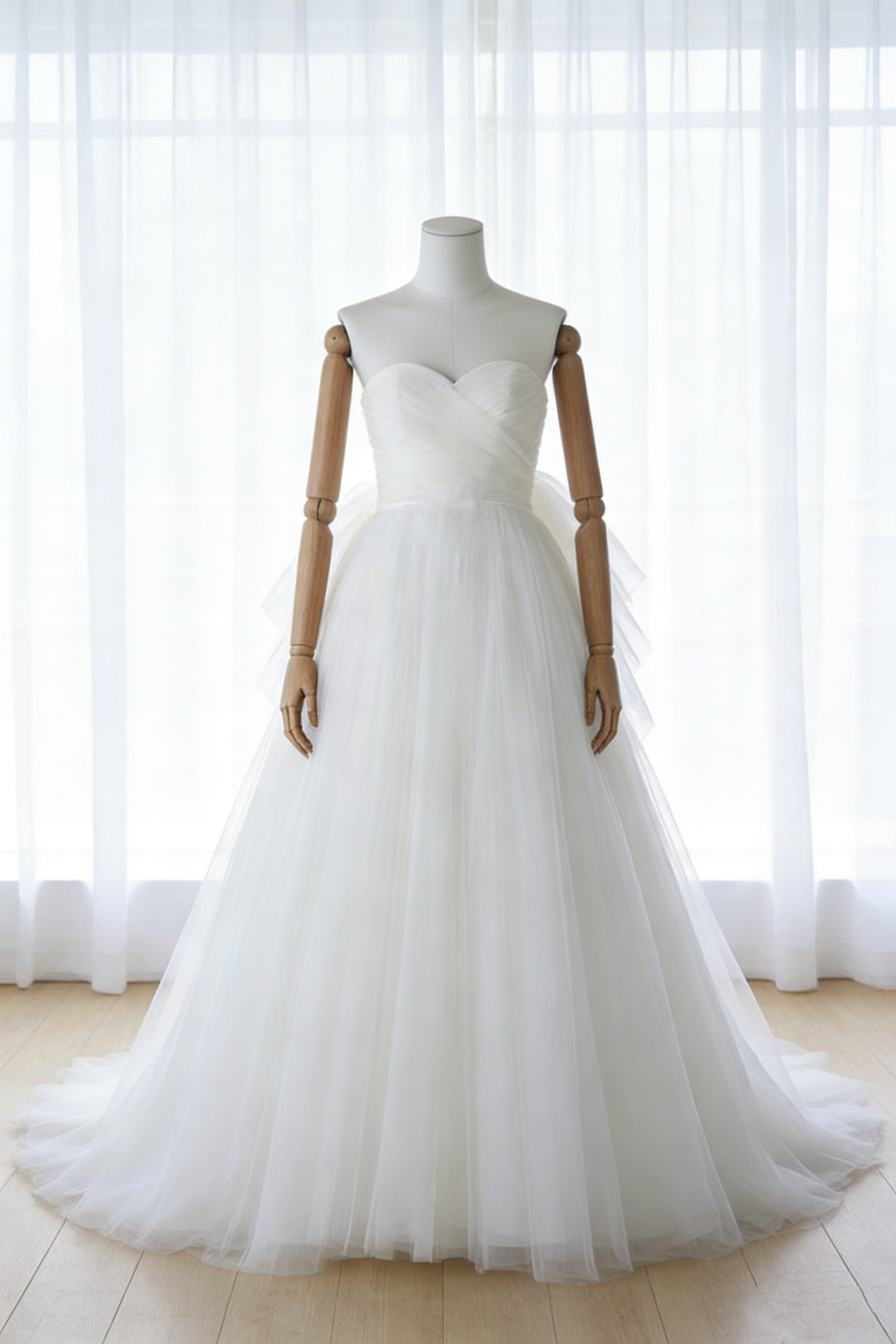 送料無料！ウェディングドレス ビスチェドレス Aライン ソフトチュール 結婚式/披露宴 ロングワンピース