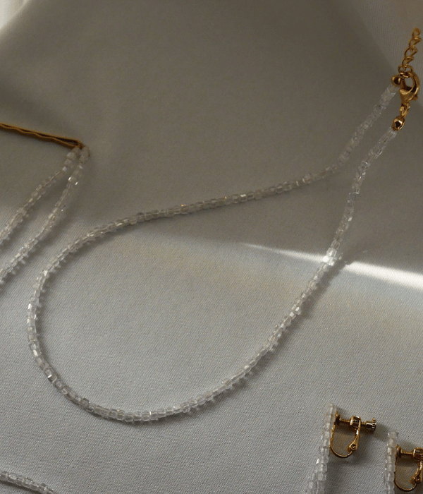 「光を咲かせる」 極小キュービックジルコニアのモダンチョーカー // 軽井沢ウェディング・透明感・高品質AAA