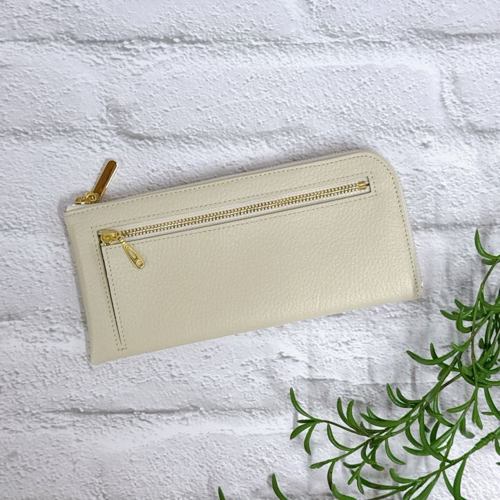 薄くて軽くて大容量なL字長財布 14枚カードポケット 牛革　シュリンク アイボリー