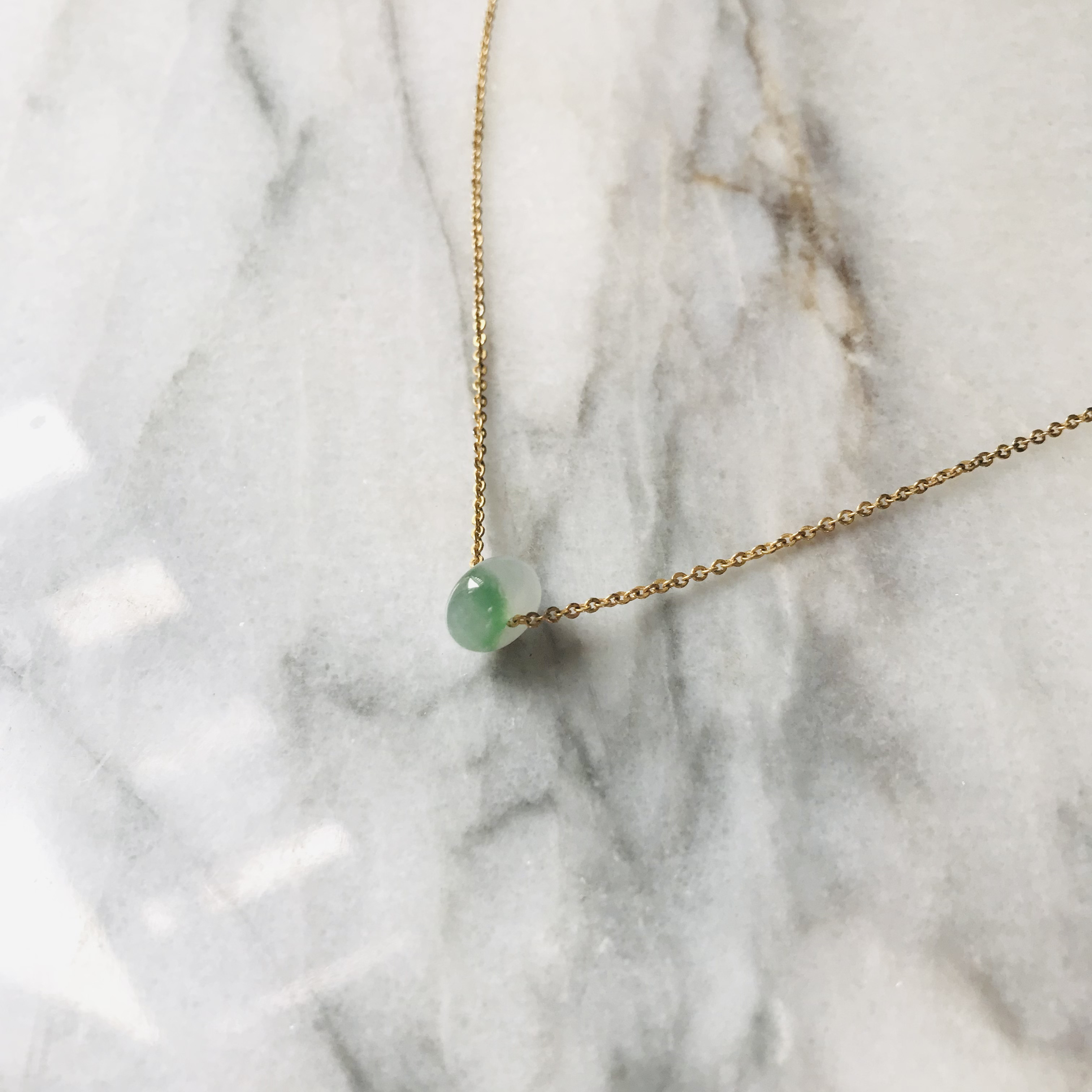 [P35-002］ジェイド　JADE  ヒスイ　本翡翠　ペンダントトップ　ミャンマー産　ビーズ