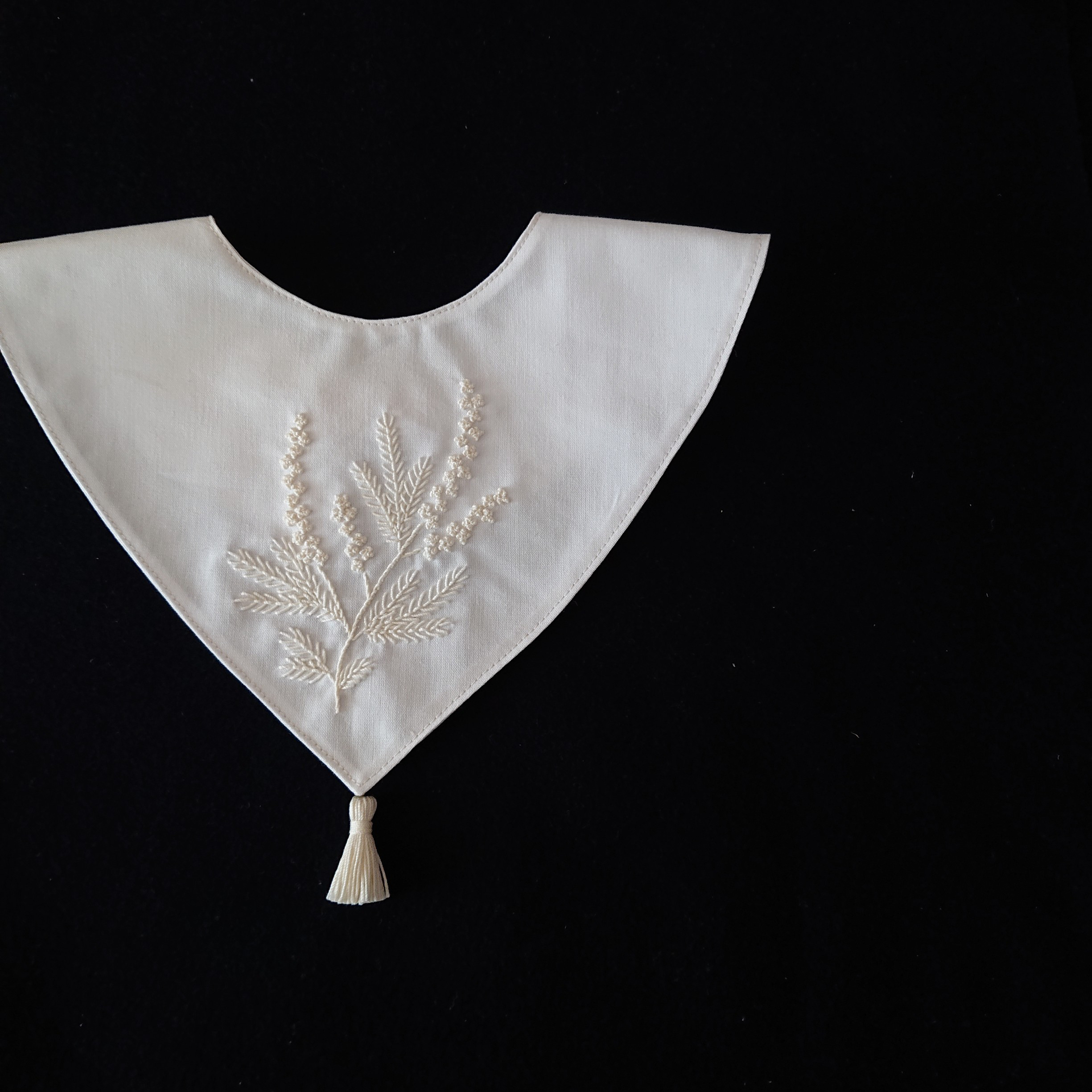 手刺繍つけ襟【ミモザ】サイズ90(ベビー) 入園式/卒園式/バースデーフォト