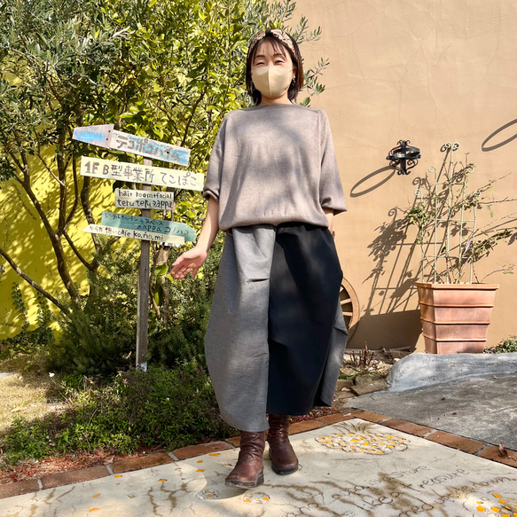 二重織デニムのタックスカート 3枚目の画像