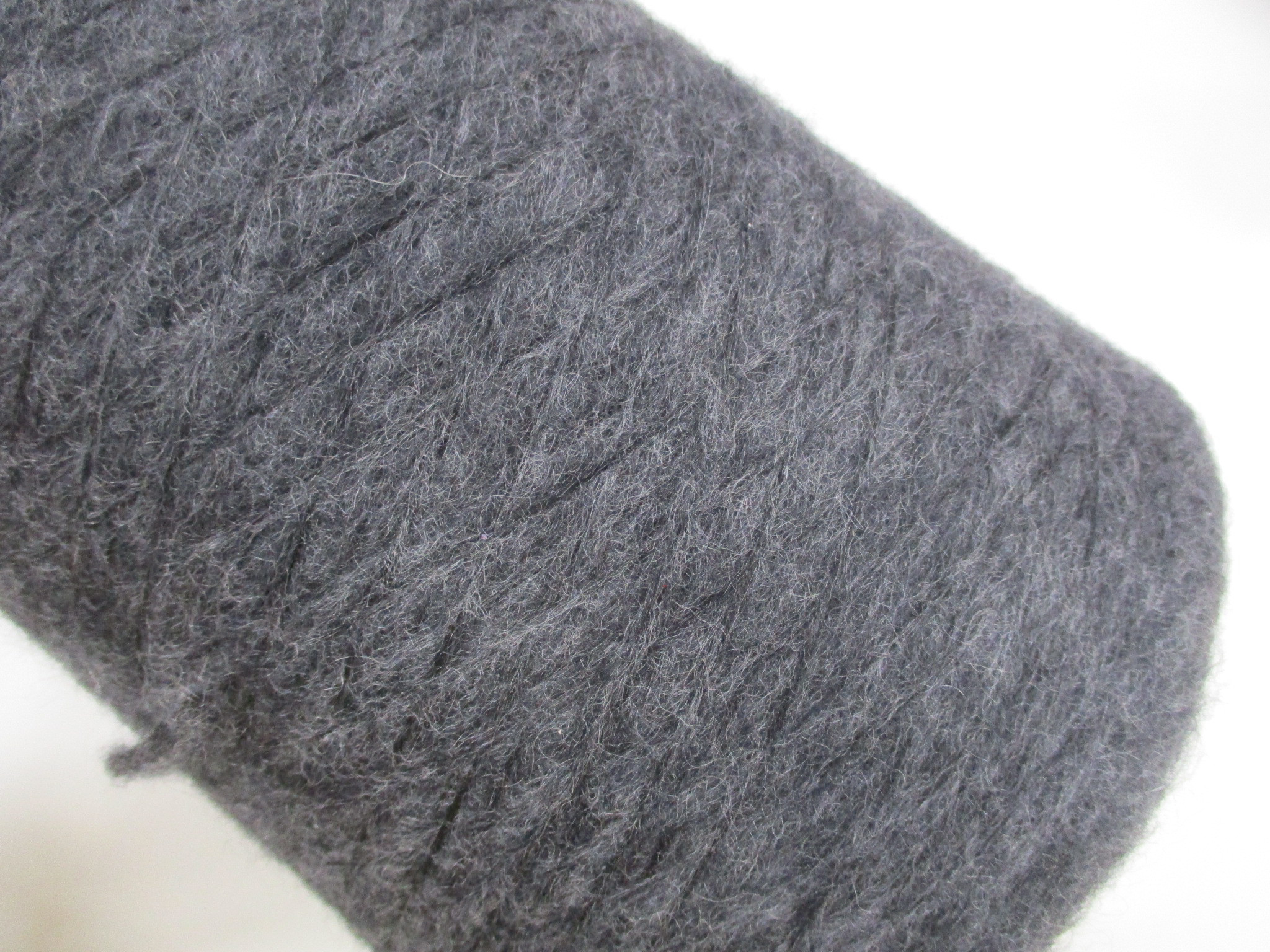 起毛加工　カシミヤMIX チャコールグレー610ｇ　N28