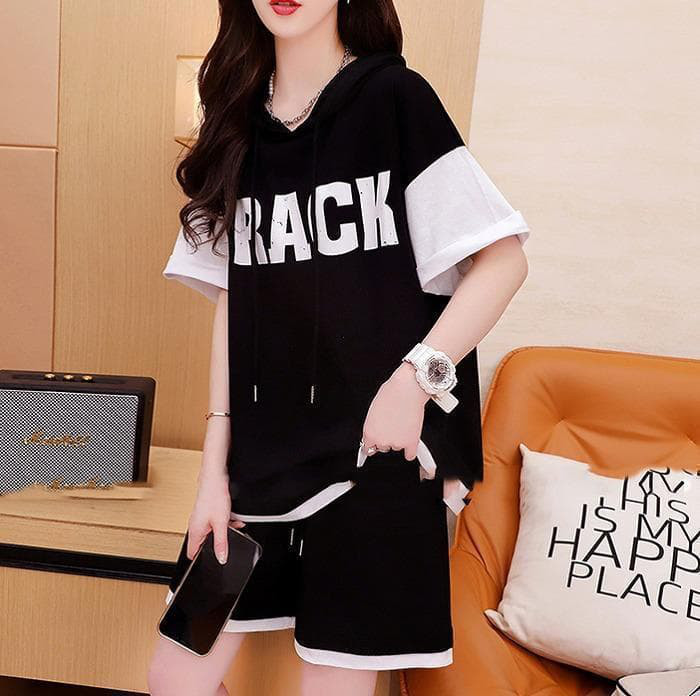 大きいサイズ レディース 春 夏 セットアップ　パーカー　ショートパンツ　新品