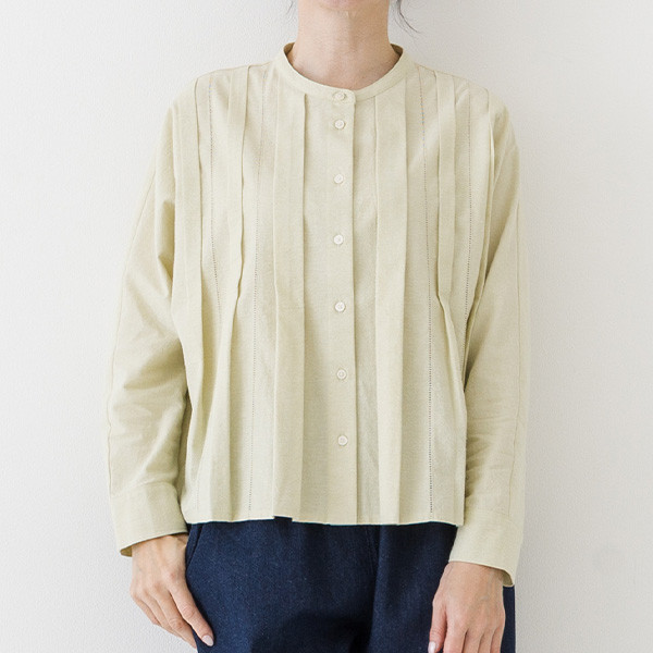 きれいめ、ときどきカジュアル。週3頼れる実力派。シャンブレー ピンタックドルマンブラウス