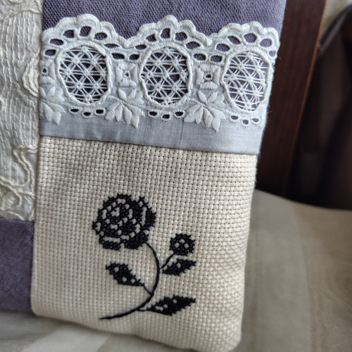 アンティークレース*クロスステッチ*スマホショルダー*薔薇 ショルダー