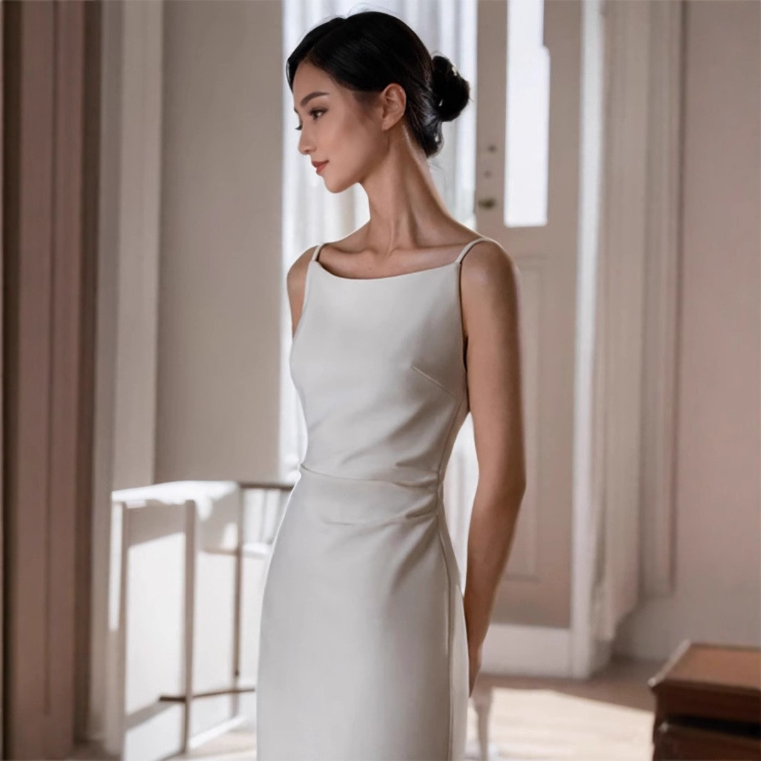 高級感 白 黒 ノースリーブ スリム パーティードレス シンプル 韓国風 花嫁 披露宴 二次会 前撮り HL1429