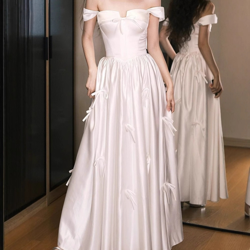 高級感 白 黒 リボン オフショルダー ウェディングドレス シンプル 韓国風 花嫁 披露宴 二次会 前撮り HL1430