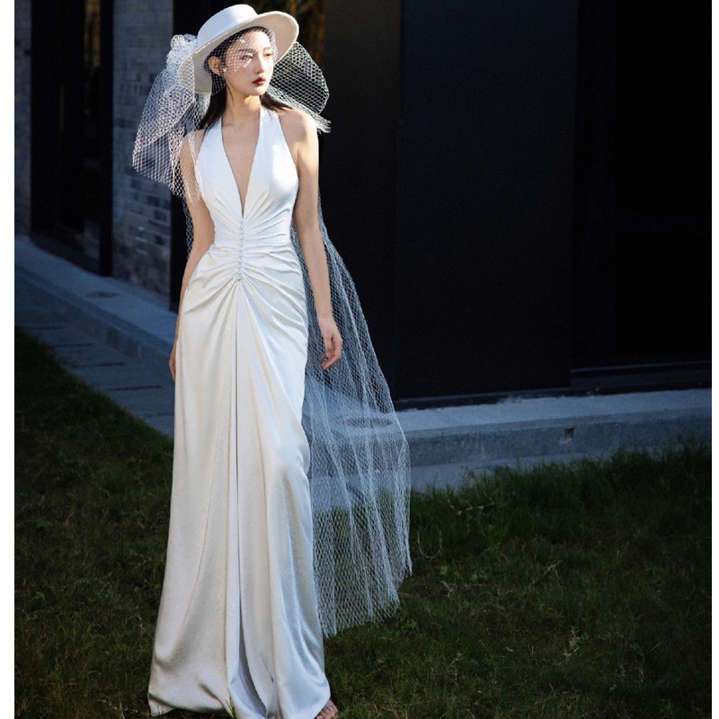 高級感 白黒 サテン Vネック スリム ウェディングドレス シンプル 韓国風 花嫁 披露宴 二次会 前撮り HL1444