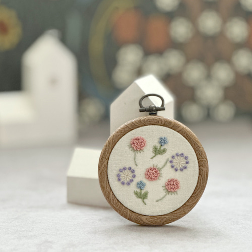 桜 刺繍 フレンチノットステッチ ハンドメイド 刺繍枠インテリア 20cm 刺繍キット〉春色フレンチノットステッチの刺繍フレーム キット