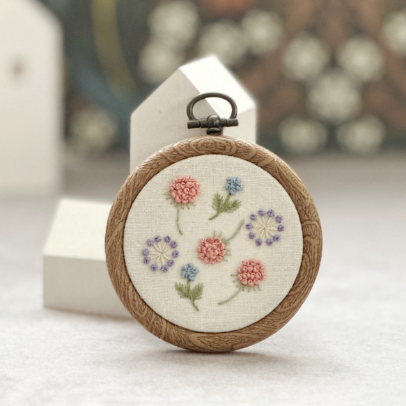刺繍キット〉春色フレンチノットステッチの刺繍フレーム キット