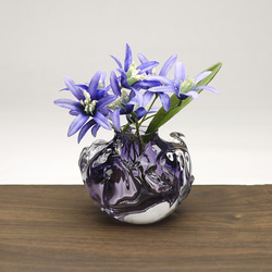 ユニークで丸みも可愛いらしい…かぼちゃ型の花器 一輪挿し・花瓶・花器