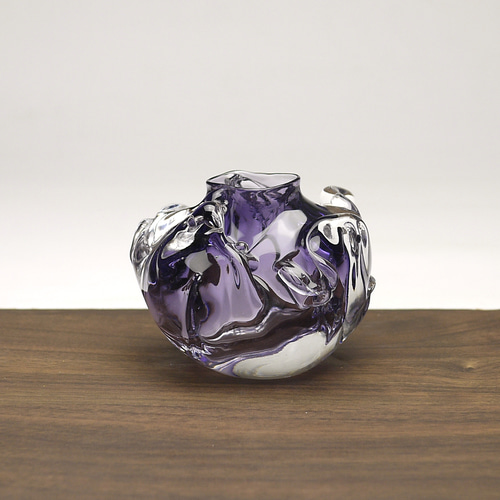 Baccarat 一輪挿し 紫色 ボックス付き Baccarat 一輪挿し 紫色