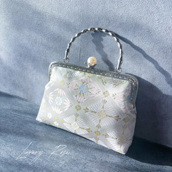 1月の新作　優しい紫ほんのりグラデーション優しく上品な表情♡帯地バッグ　フォーマルバッグ 4枚目の画像