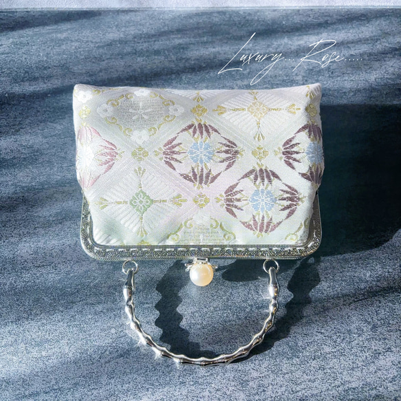 1月の新作　優しい紫ほんのりグラデーション優しく上品な表情♡帯地バッグ　フォーマルバッグ 7枚目の画像