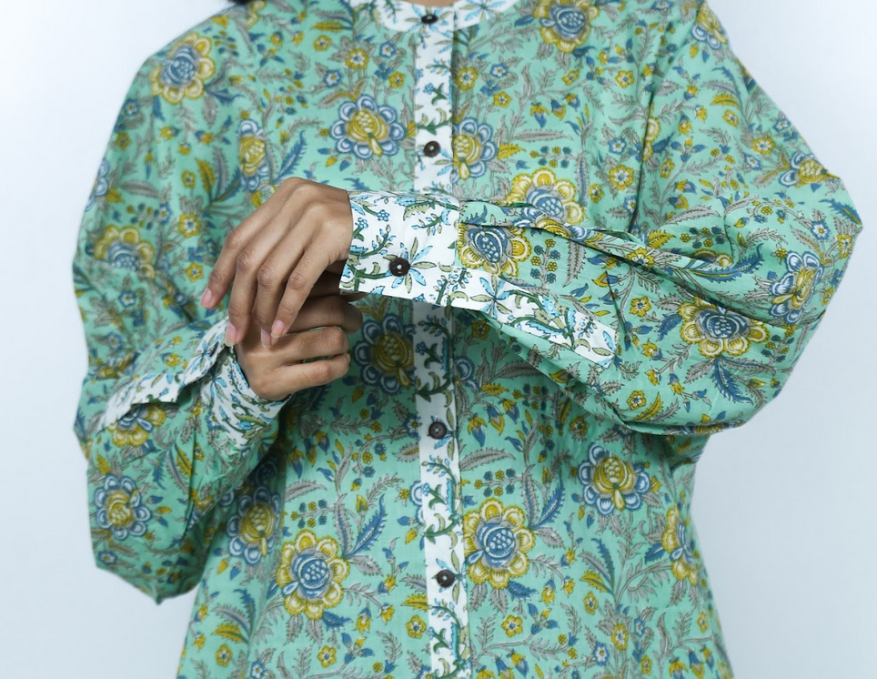 変形シャツワンピース