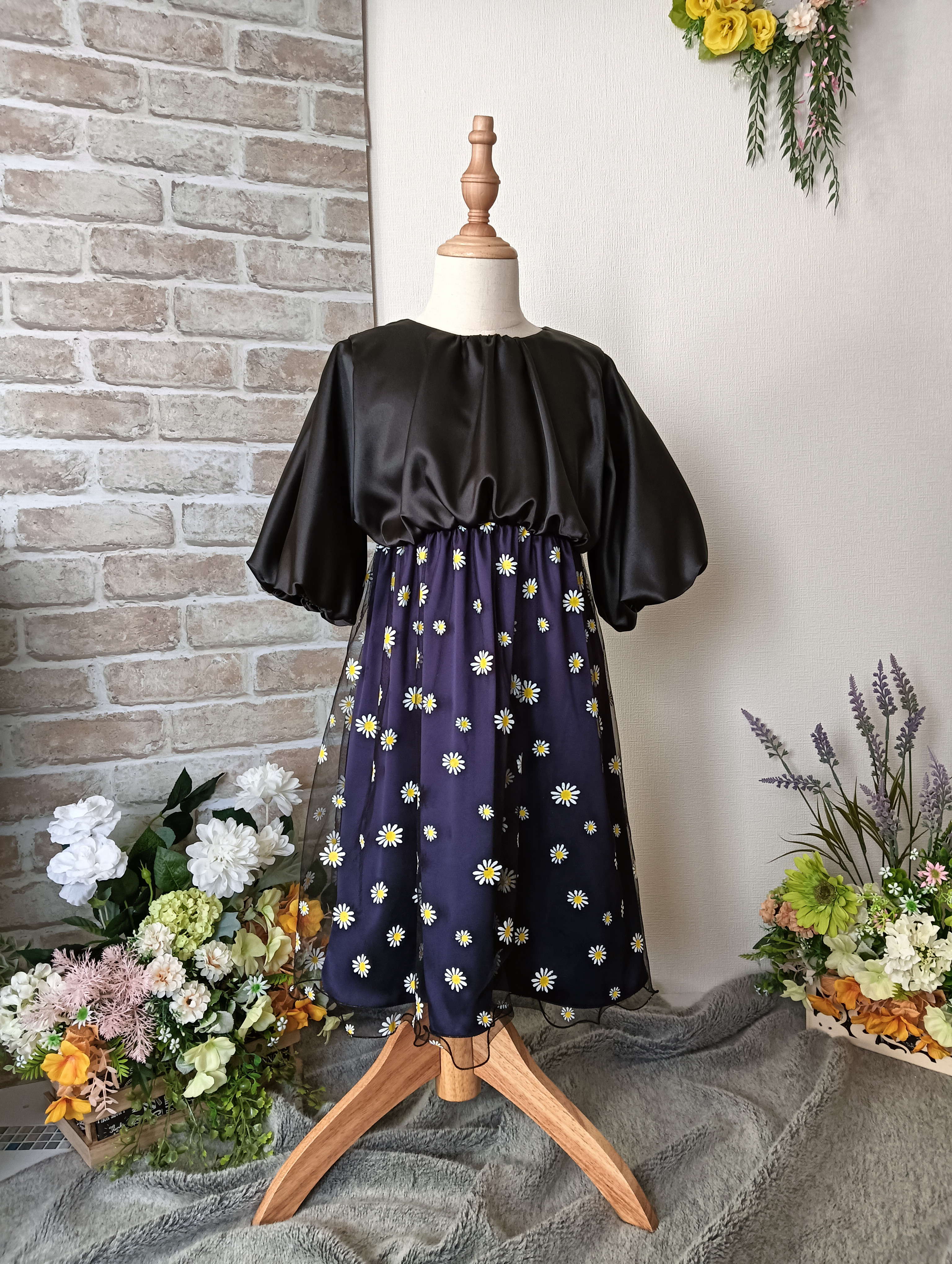 黒✕紺✕花柄ワンピース