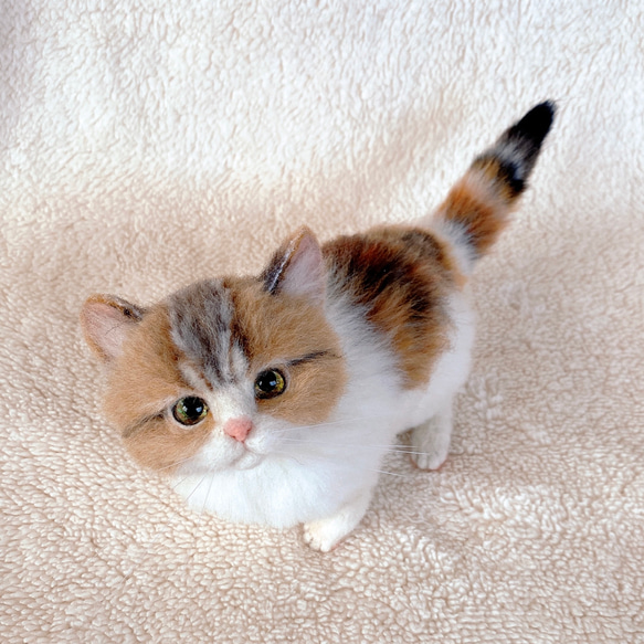 羊毛フェルト猫　全身　リアル可愛い三毛のマンチカン 羊毛フェルト猫 全身 リアル可愛い三毛のマンチカン 羊毛フェルト
