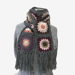 ☆グラニースクエアのフード付きカーディガン☆フリーサイズ 編み物