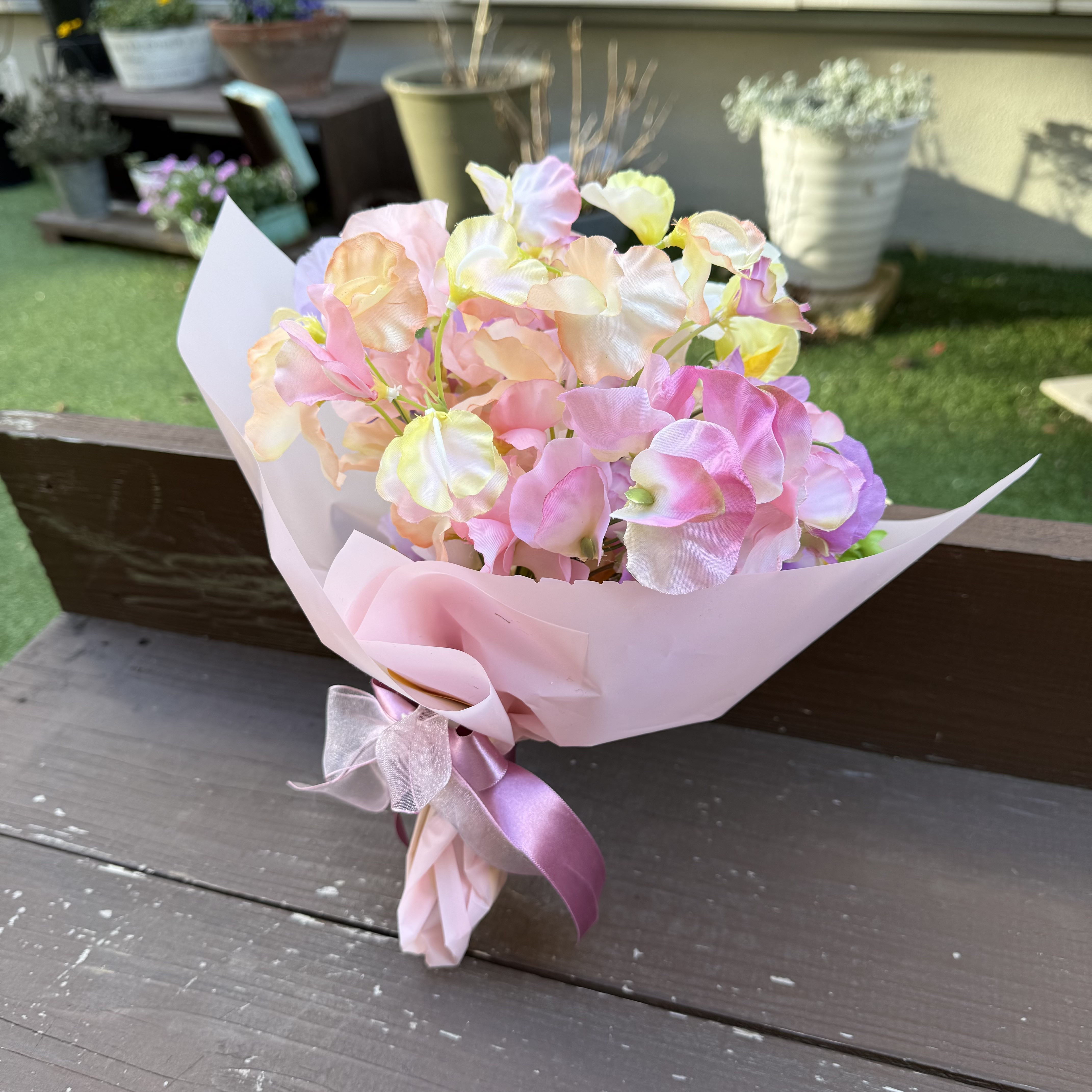 スイトピーの花束.....贈物　フラワーギフト　贈呈花　結婚祝　トスブーケ