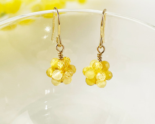 優しいミモザイエロー】イエローオパールベリーピアス 春の誕生花2026