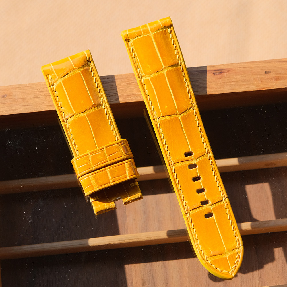 【すぐ発送可】 パネライ用 24-22 長さ75/125mm イエロー 艶強い クロコダイル